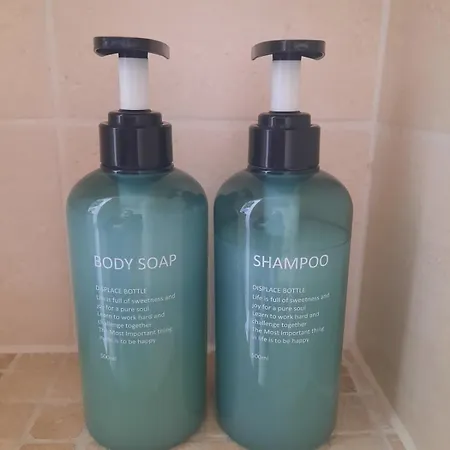 Grand Proche Metro Avec Climatisation アパート